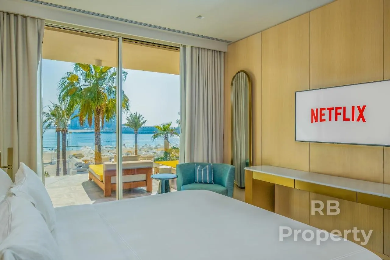 Five Palm Beach Villa - Three Floors, Private Pool, Jacuzzi Dubai 0*,  United Arab Emirates