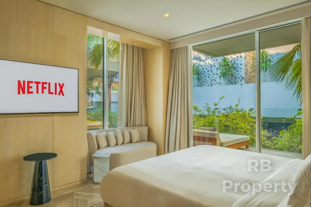 Five Palm Beach Villa - Three Floors, Private Pool, Jacuzzi Dubai United Arab Emirates
